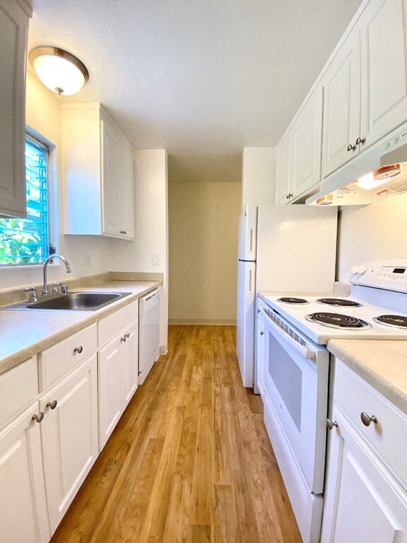 Diablo Pointe Apartments photo 2
